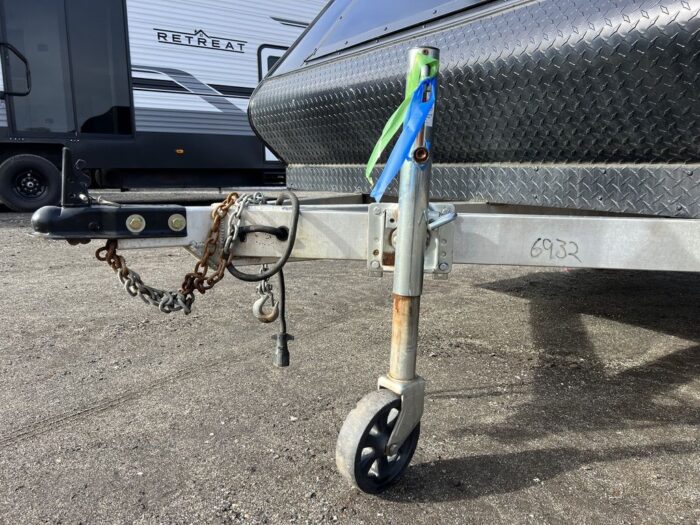 2021 Mission Trailers 101x12 Aluminum 2-Place Crossover/Hybrid w/Blackout PKG - Image 17