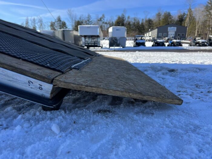 2008 Sno Pro 101x20 Aluminum 4-Place w/Interior Spare Mount, Mats & Guides - Image 15