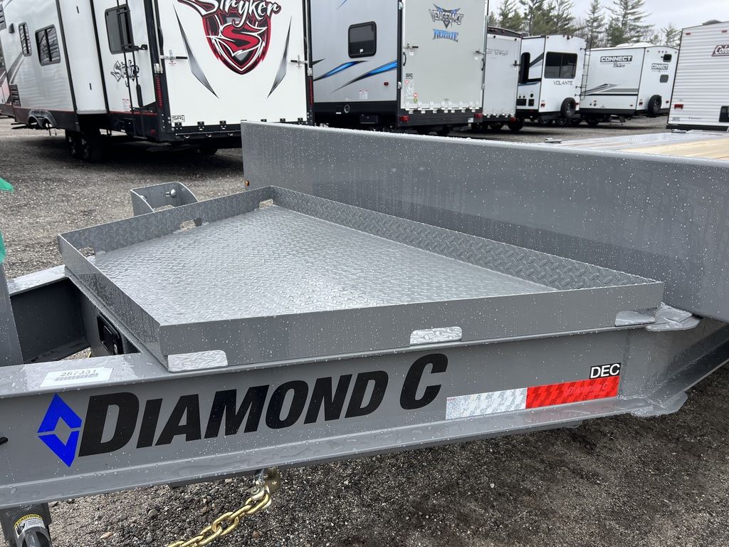 2024 Diamond C 8.5x20 20K Deckover Equipment Trailer w/ 72” Flip-Knee Ramps - Image 7