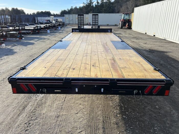 2024 Diamond C 8.5x22 7K Deckover Trailer w/Slide-In Ramps - Image 5
