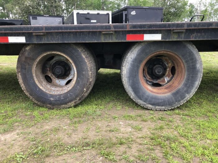 2002 Kaufman Trailers 101X40 Gooseneck Equipment Trailer w/Toolbox - Image 3