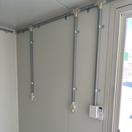White 10 foot Container For Sale
